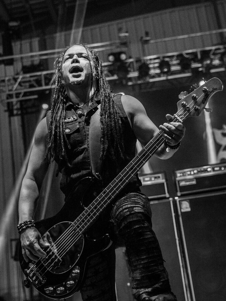 Брэд Стюарт - артист Ampeg