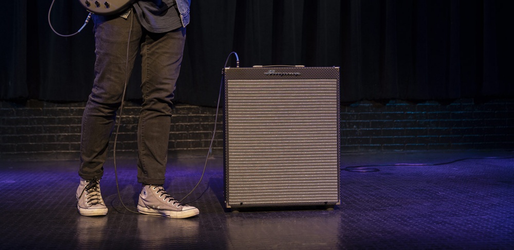 AMPEG RB-210: топовый усилитель для концертов и студии