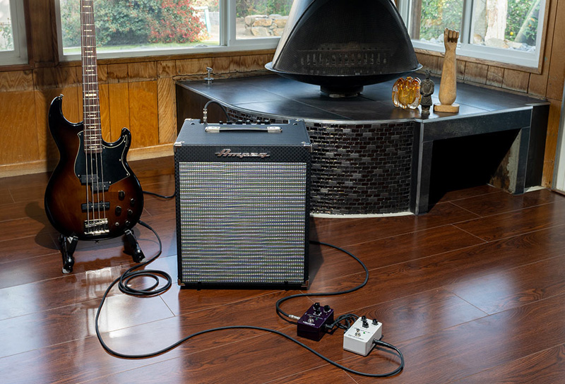 Ampeg RB-108